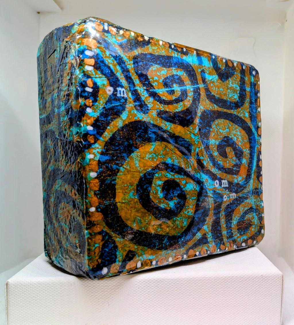 Swirl Om:  Meditation Icon